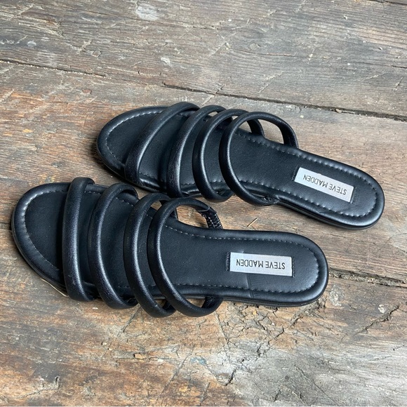 Steve Madden Strappy Black Slides - Picture 5 of 5